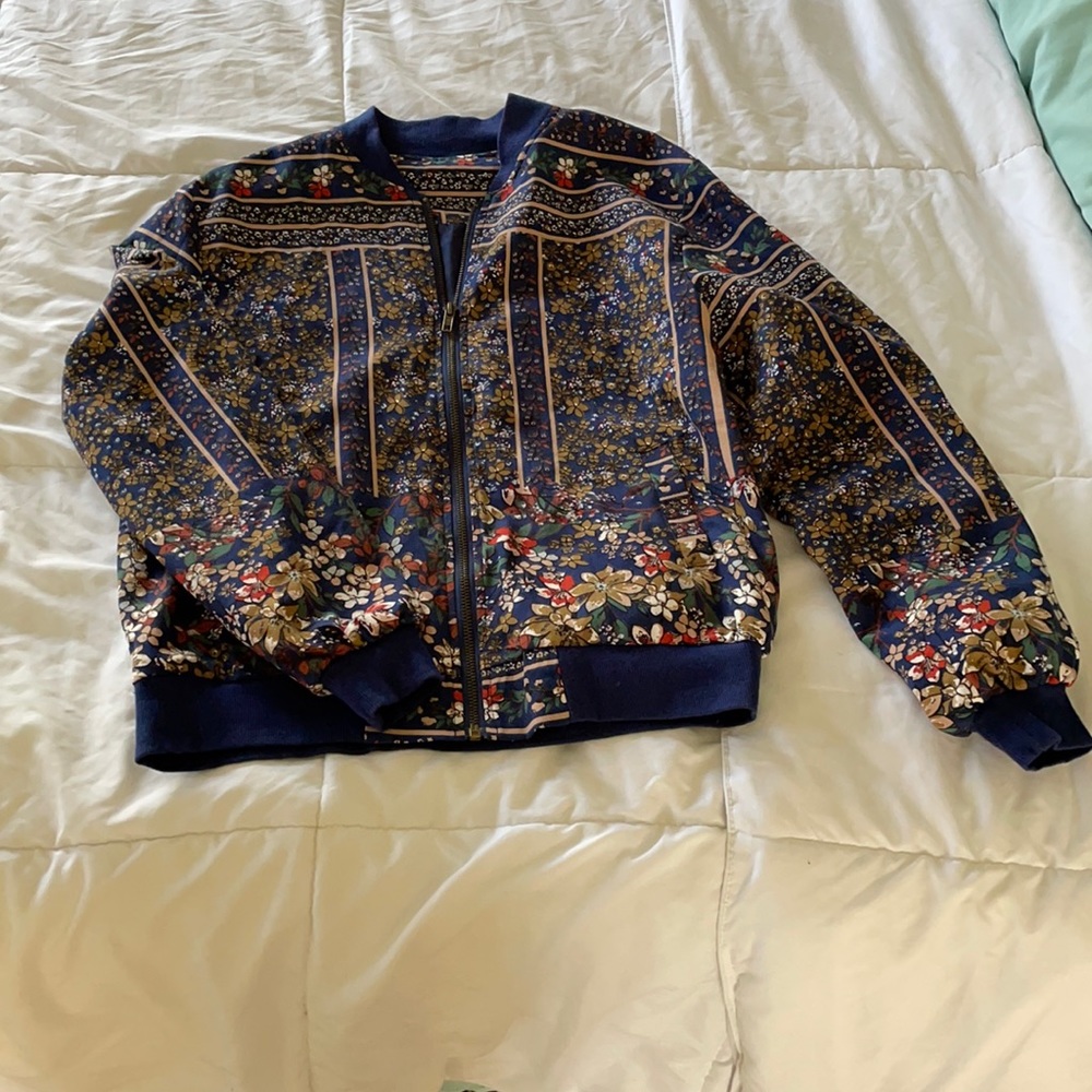 Lightweight jacket